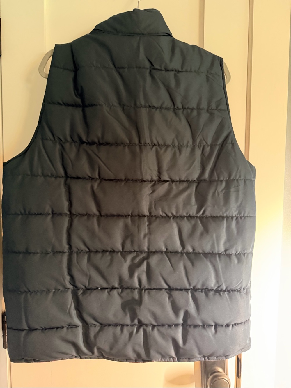 Men's Navy and Red Puffer Vest Reversible - Picture 2 of 4